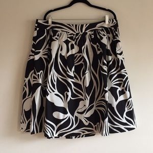 Ann Taylor midi black and white floral skirt